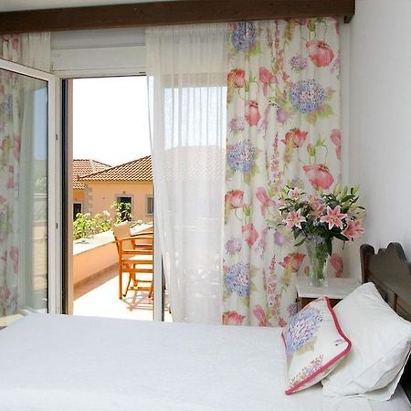 Amygdalies Apartments Myrina Dış mekan fotoğraf